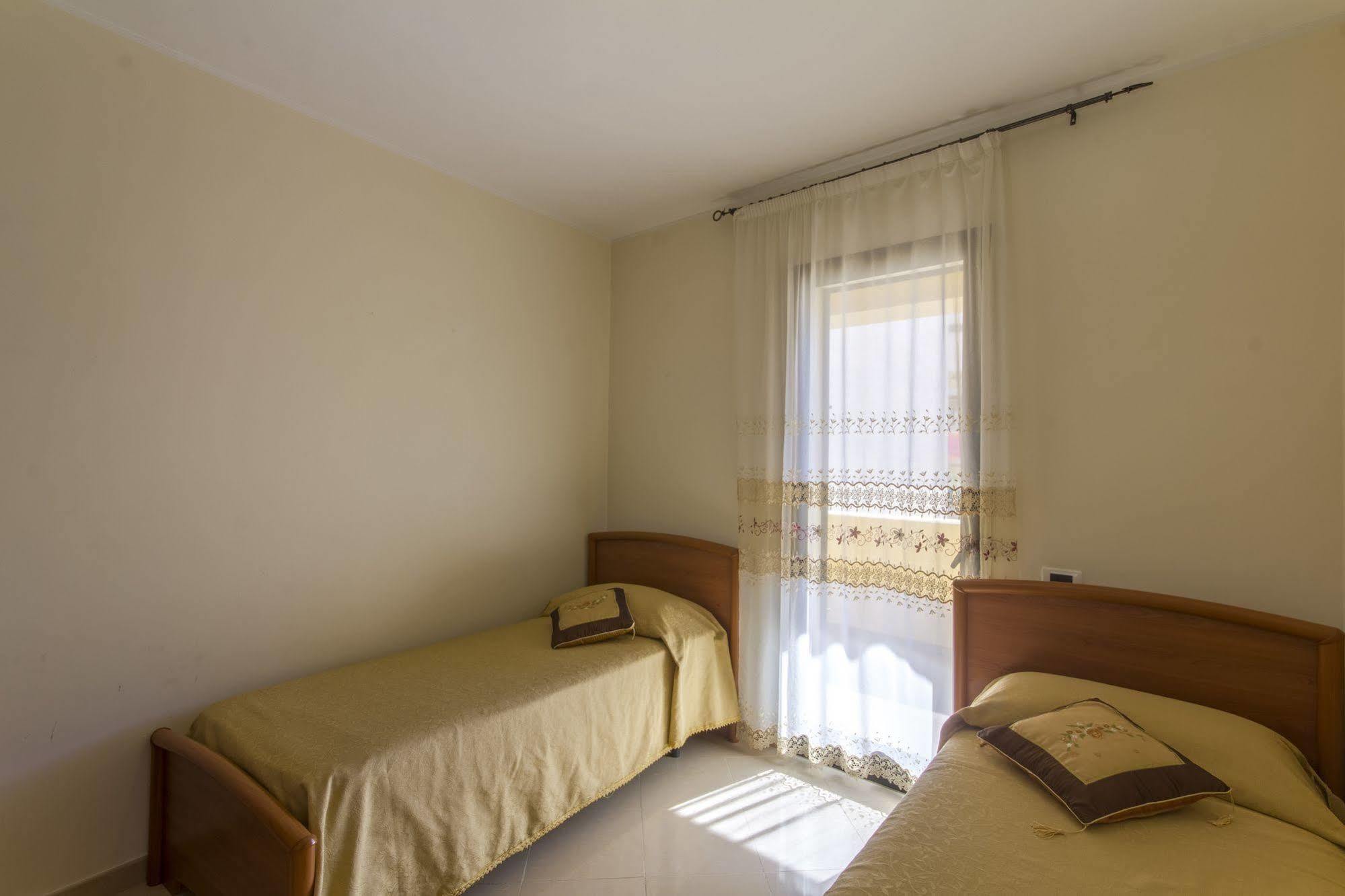 Residence Le Saline Марсала Екстериор снимка