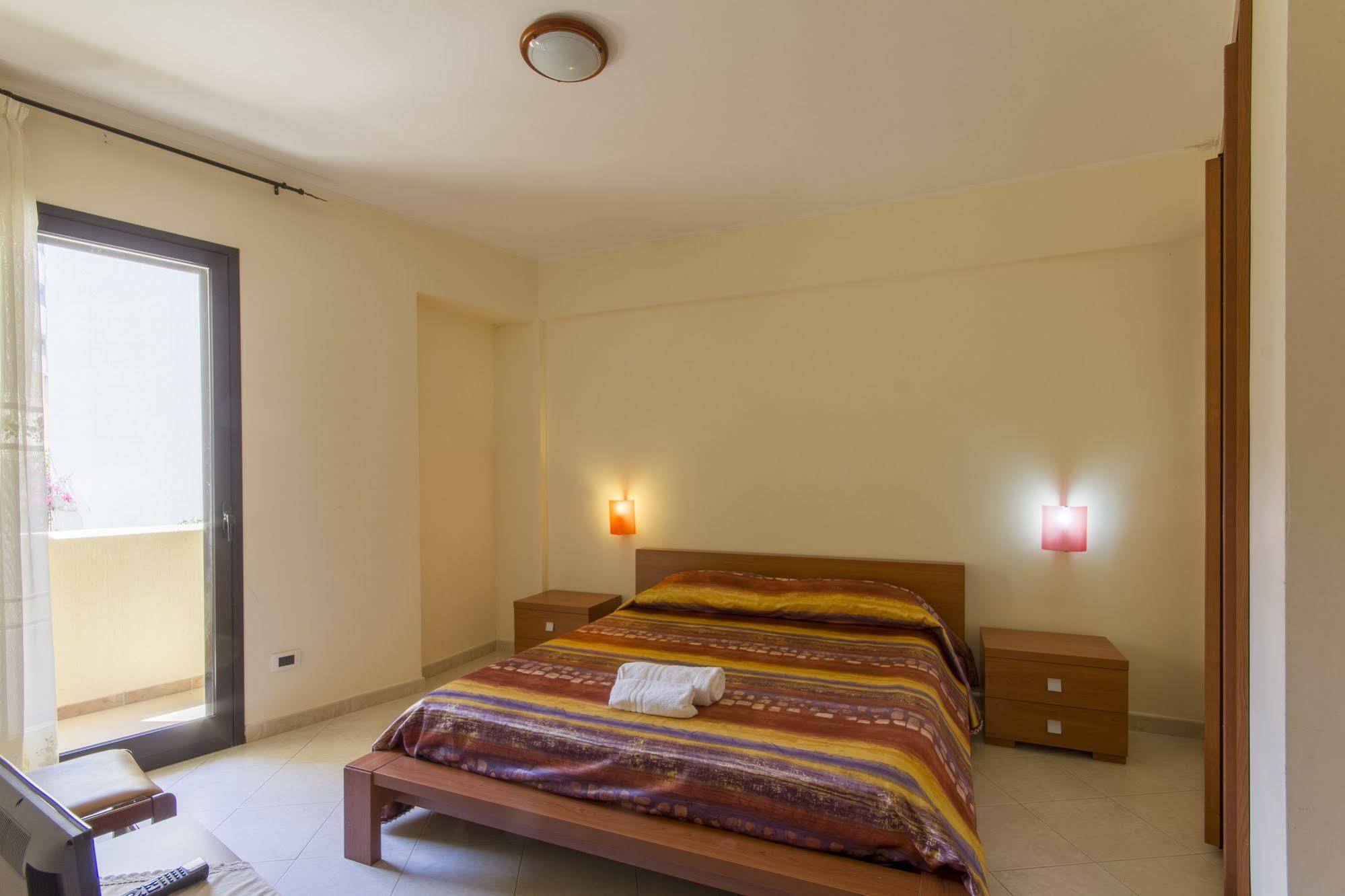 Residence Le Saline Марсала Екстериор снимка