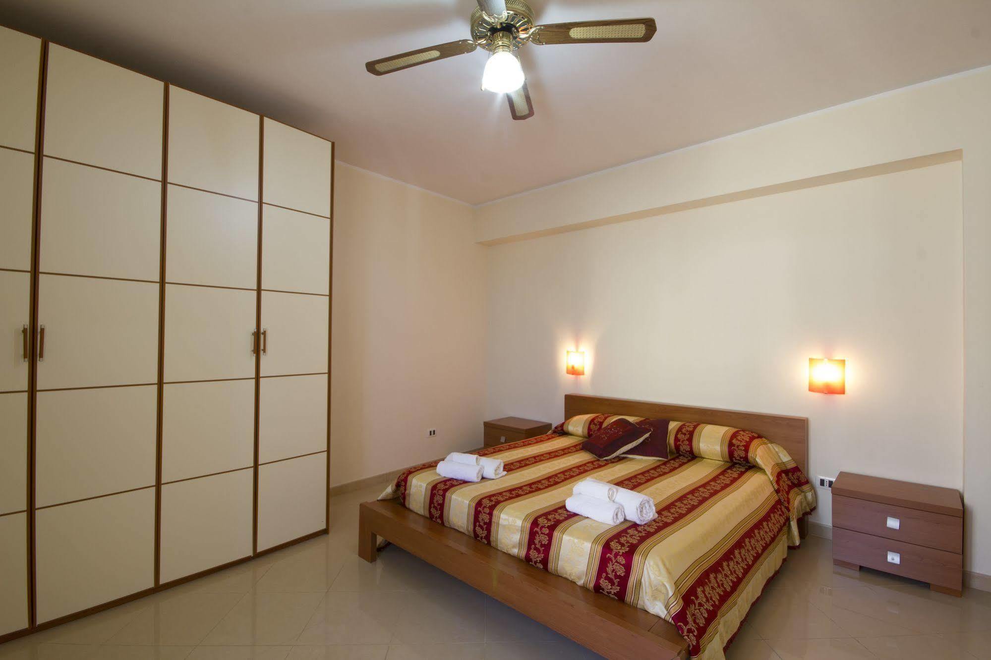 Residence Le Saline Марсала Екстериор снимка