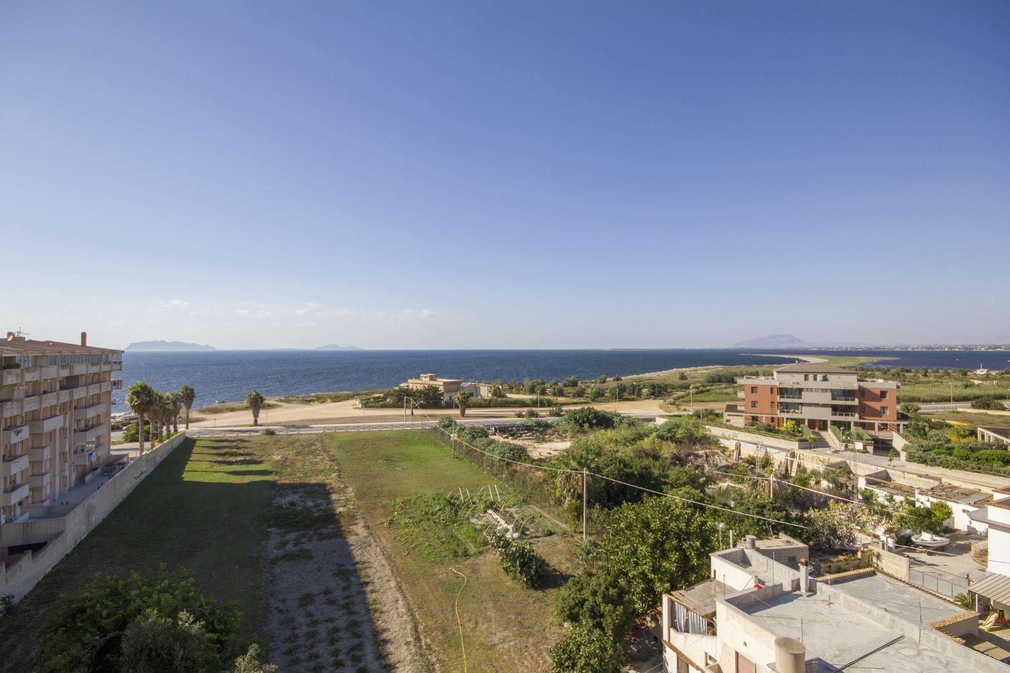 Residence Le Saline Марсала Екстериор снимка