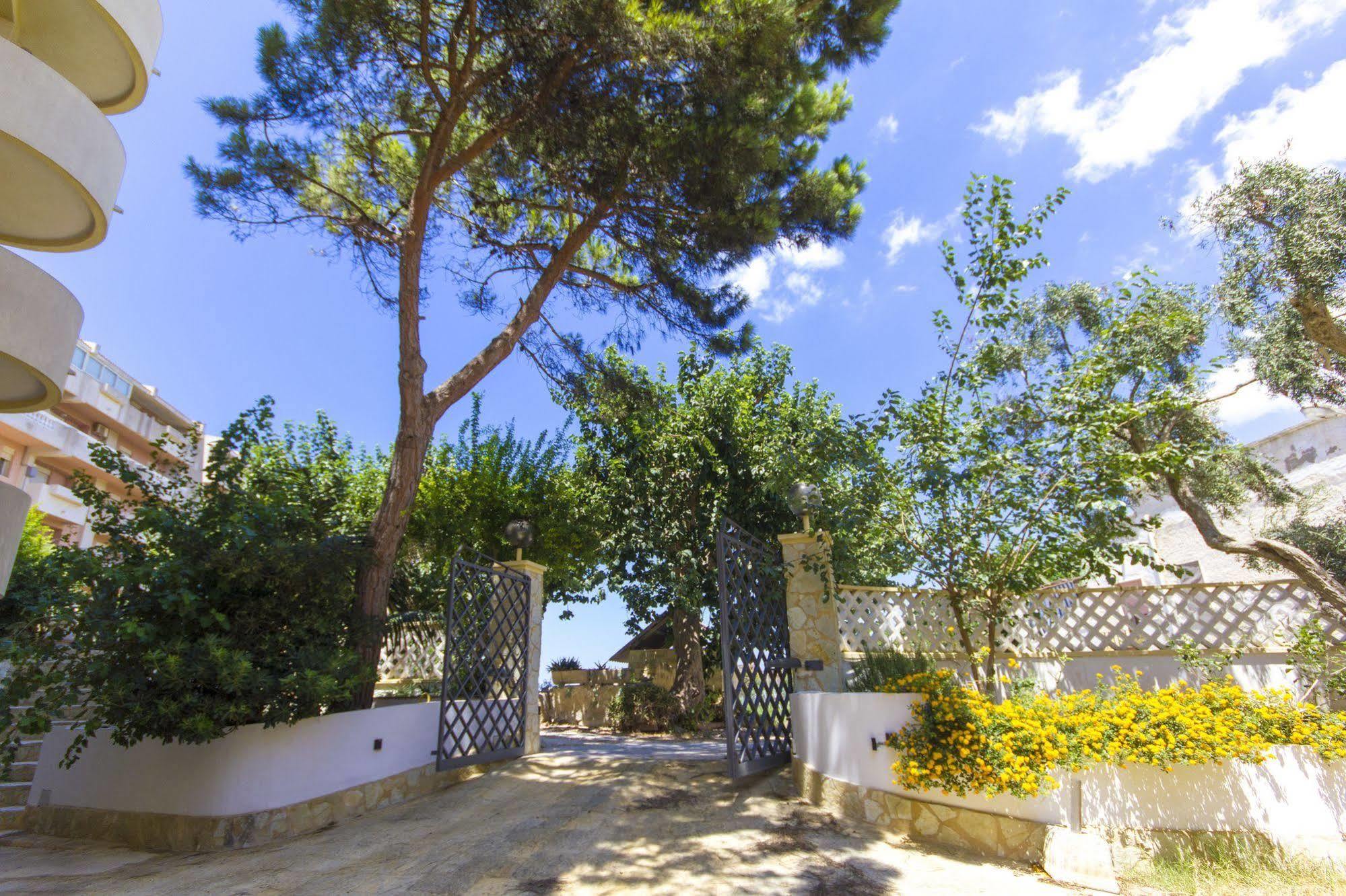 Residence Le Saline Марсала Екстериор снимка